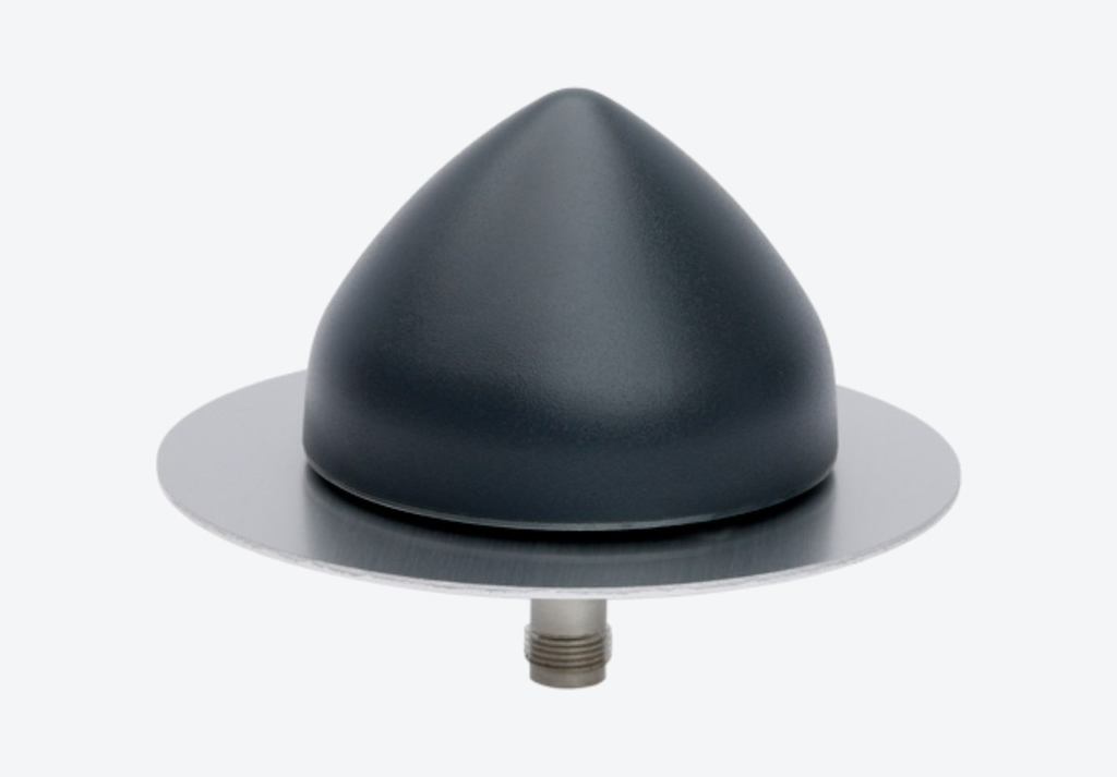 Calian | TW3972 Triple-Band GNSS Antenna with L-Band